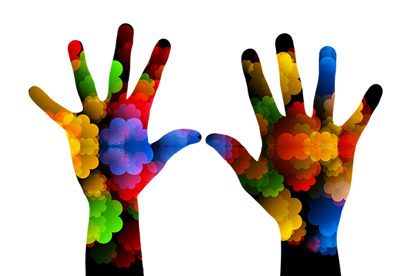 Grafik von zwei mit Blumenmotiven bemalten freiwilligen Händen